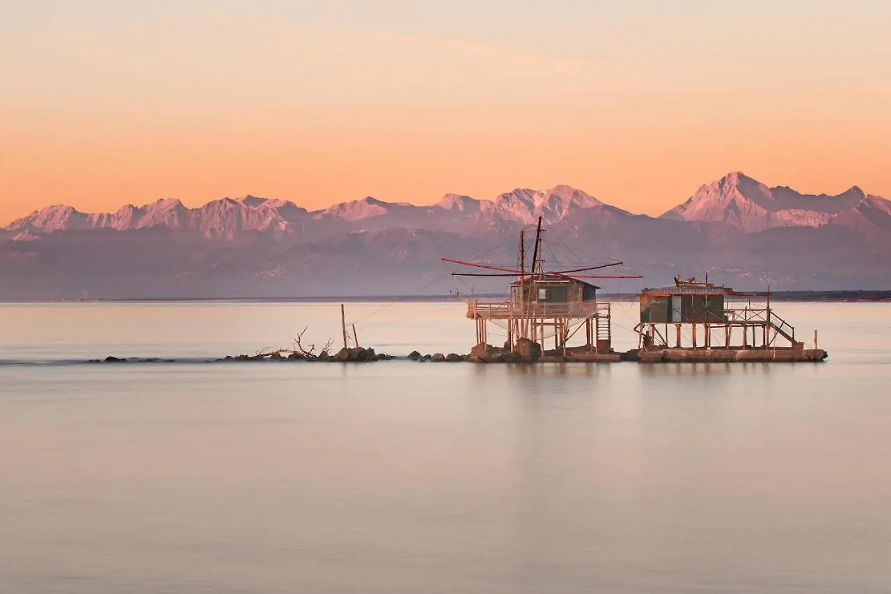 Villetta Stile Liberty A Marina di Pisa