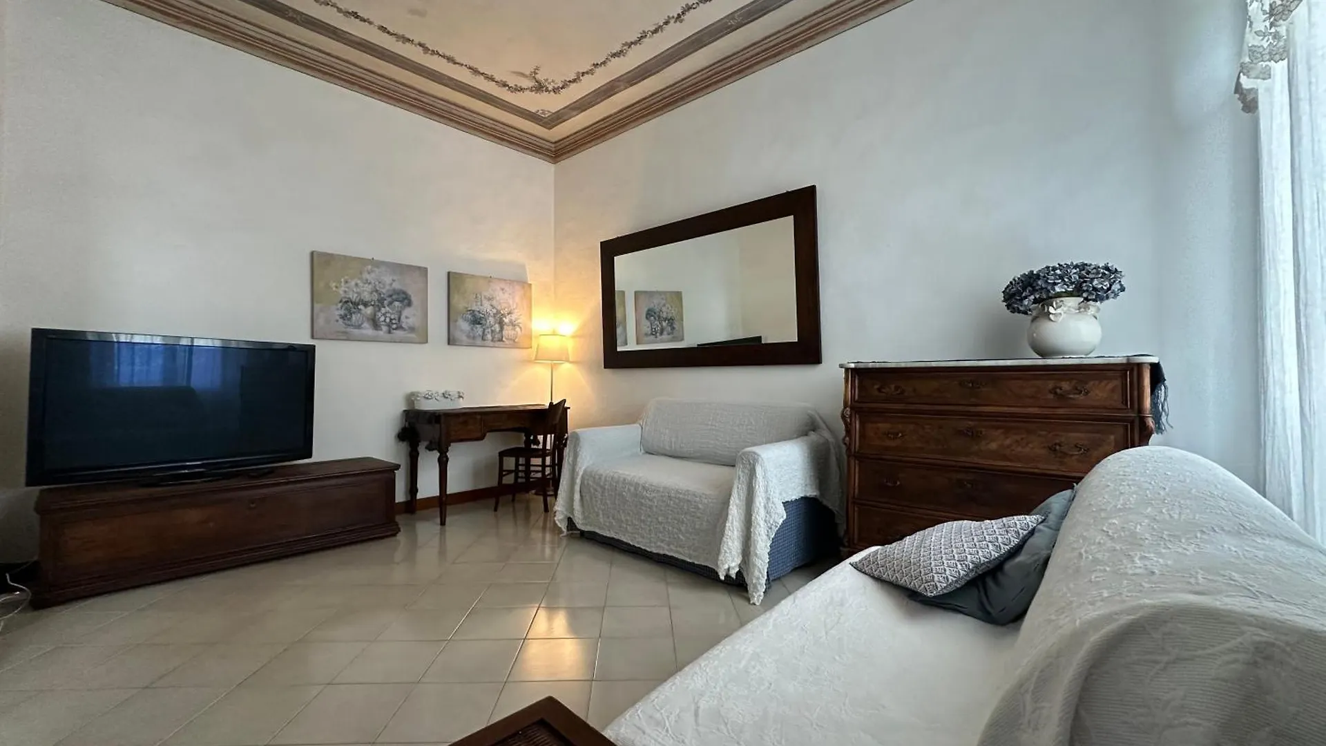 Villetta Stile Liberty A Marina di Pisa Villa